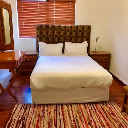 Mbalentle Guesthouse Bishop Lavis 외부 사진